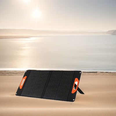 22Eficiência de conversão de 0,8% Painel solar 50W 60W 100W 200W para pequenos sistemas solares