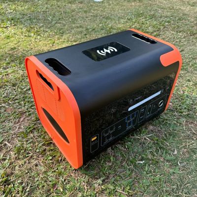 Fornecedor de energia móvel para uso externo de 2200 W com faixa de flutuação e desempenho de tensão de saída de 220 V