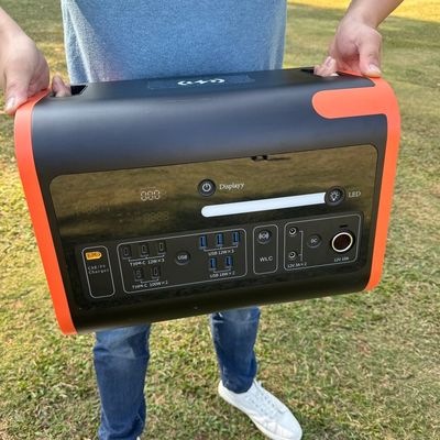 Gerador Solar 2200W Fornecedor de Energia Estação de Energia Portátil com Inversor de Ondas Sinusoides Puro