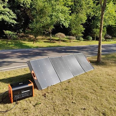 300W Painéis solares dobráveis para acampamento Células monocristalinas Sistema doméstico pequeno