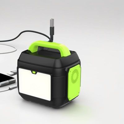 220V 600W 300W 2200W Estação de energia móvel para acampamento com painel solar e luz LED