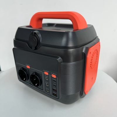 600W Bateria de lítio removível para uso externo Gerador solar recarregável AC-DC Estação de energia de reserva tipo-C