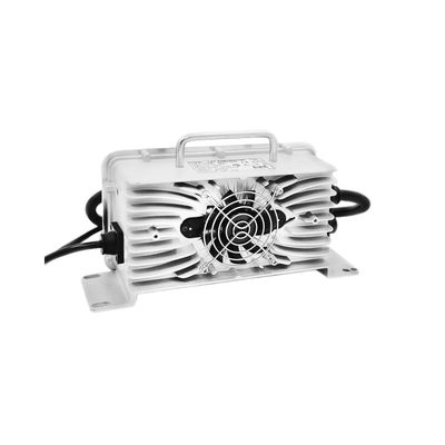 Carregador LiFePO4 IP67 800W à prova d'água Carregador rápido Smart DC para empilhadeiras / carrinhos de golfe