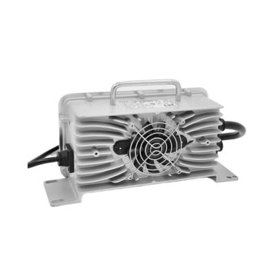 Carregador LiFePO4 IP67 800W à prova d'água Carregador rápido Smart DC para empilhadeiras / carrinhos de golfe