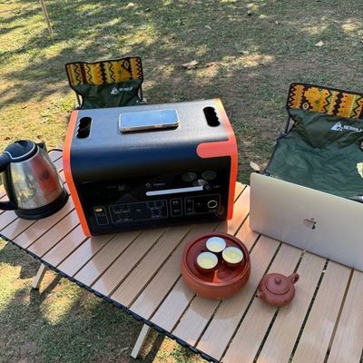 AC/DC/tipo-C/PV Carregamento Gerador solar móvel de 2200W com carregamento sem fio portátil