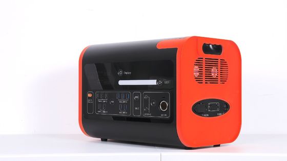 15W Carregamento sem fio Iluminação LED Estação de energia móvel portátil para carro e sistema solar
