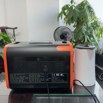 2400W2048wh Sistema de armazenamento de energia Estação de energia portátil Gerador solar de carregamento rápido 1500W Wireless 15W