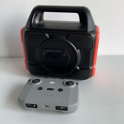 Gerador solar de 300 W AC DC Duplo carregamento USB tipo C para estação de carregamento exterior