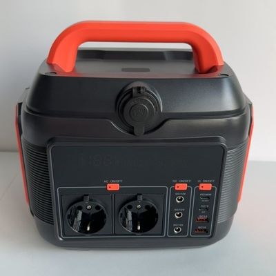 Fornecimento de energia de emergência Gerador de banco de energia exterior com tomada de saída AC Aii 600W