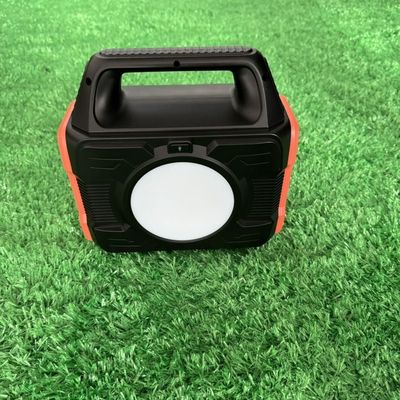 Instalação de energia portátil de emergência para acampamento ao ar livre