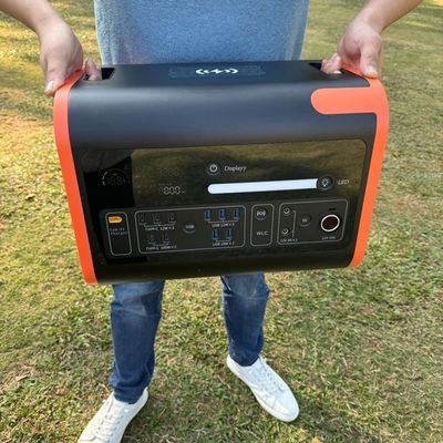 Gerador portátil de 1000W para exterior DC AC Entrada Saída 2200W Estação de energia para longa duração