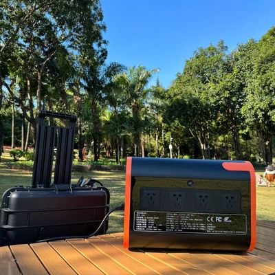 220V±5% de tensão de saída CA Central de energia portátil de grande capacidade 2200W/2048wh/40ah