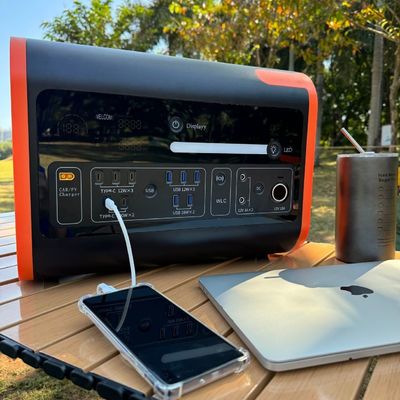 220V±5% AC Output 2200W Fornecedor de energia portátil