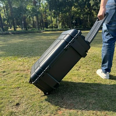 2024 Gerador solar portátil de bateria de lítio de 3000W/4000W com 220V±5% de tensão de saída