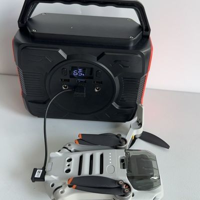 Estação eléctrica portátil exterior com capacidade de bateria de 48000 mAh e saída de 200W/300W/600W