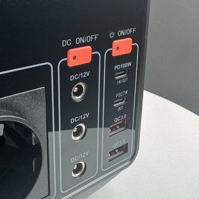 Estação de alimentação portátil de apoio de 110V/220V com saída de 600W/1500W e saída de CC 12-13V 10A