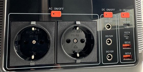 Estação de alimentação portátil de apoio de 110V/220V com saída de 600W/1500W e saída de CC 12-13V 10A