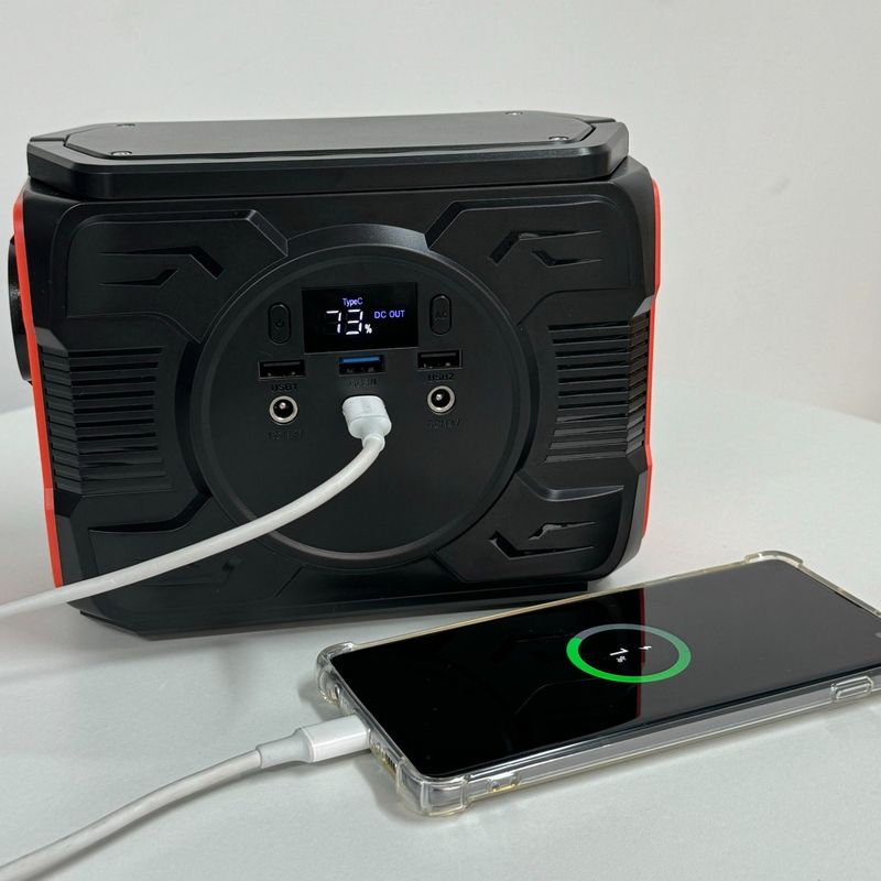 Gerador de vento solar de 200W de saída AC de onda modificada para acampamento RV Pesca noturna de emergência