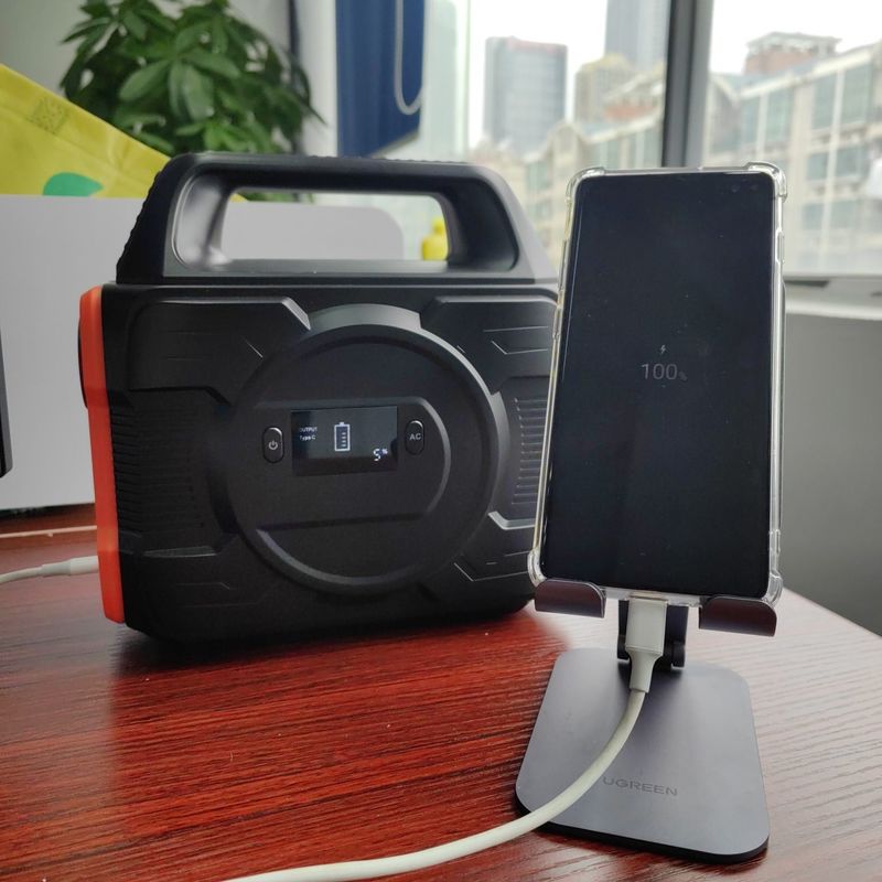 Gerador solar reciclável de 300 W para iluminação de emergência doméstica e carregamento de telemóvel