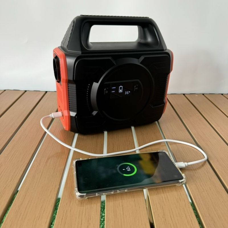 Estação de energia portátil de 300W Saída AC/DC para uso doméstico ao ar livre 110V/220V Potência móvel