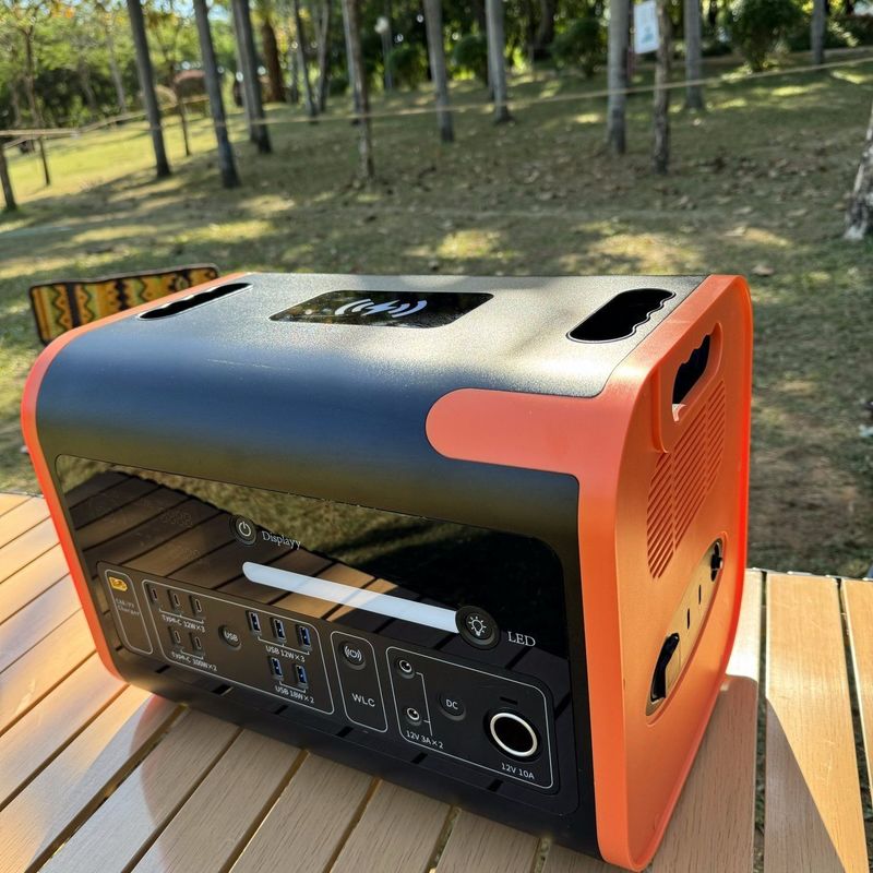 Inversor de reserva de carregamento solar de 800W para estação de energia portátil de transmissão ao ar livre