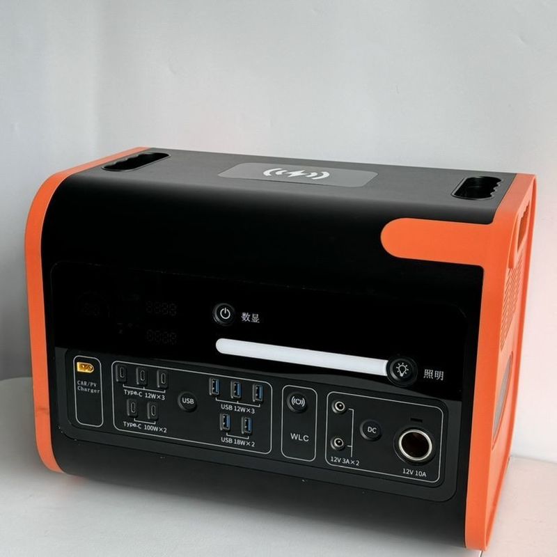 2200W de potência constante 4000W gerador solar LiFePO4 para carregamento externo