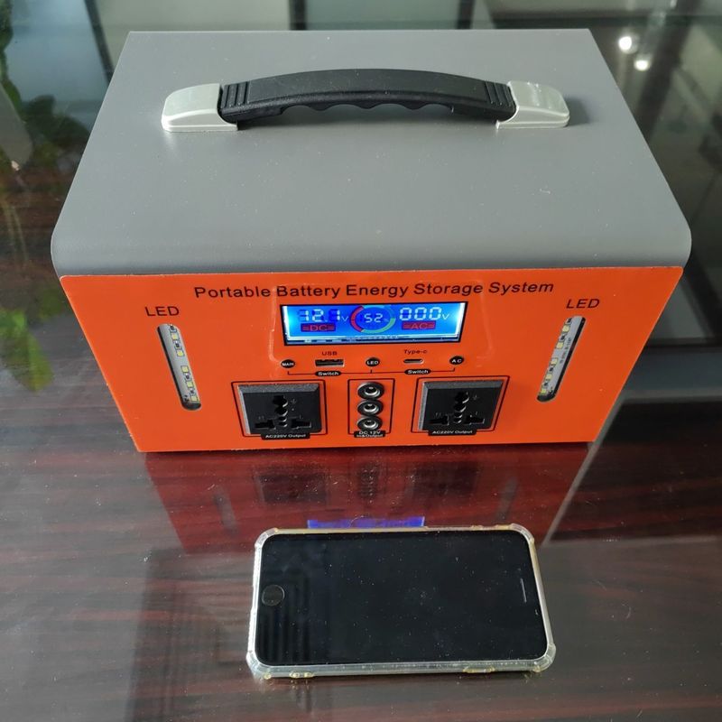 Estação de energia portátil de 500W de banco de carregamento de backup para escritório com saída de corrente contínua de 12V Max 11-14V