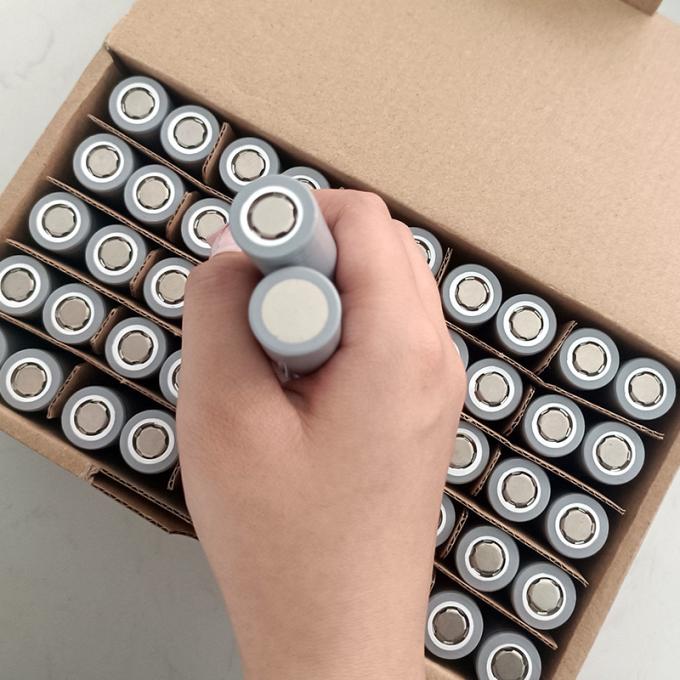 18650/26ml Hot Sales Cylindrical Low-Temperature Safety Lithium-Ion Battery -40° Normal Use of Electrical Appliances