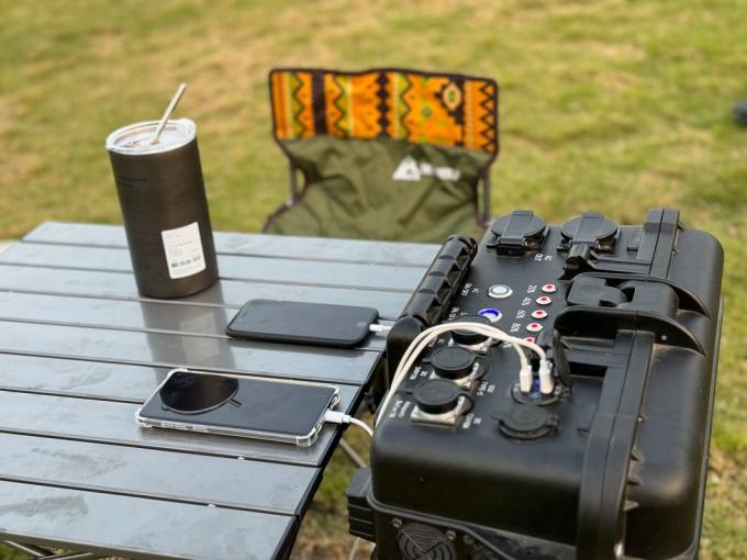 4000W Manufacturer′ S Maximum Discount Solar Mobile Power Supply Power Station