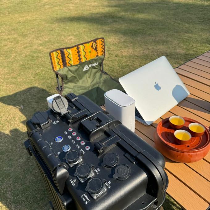 4000W Manufacturer′ S Maximum Discount Solar Mobile Power Supply Power Station
